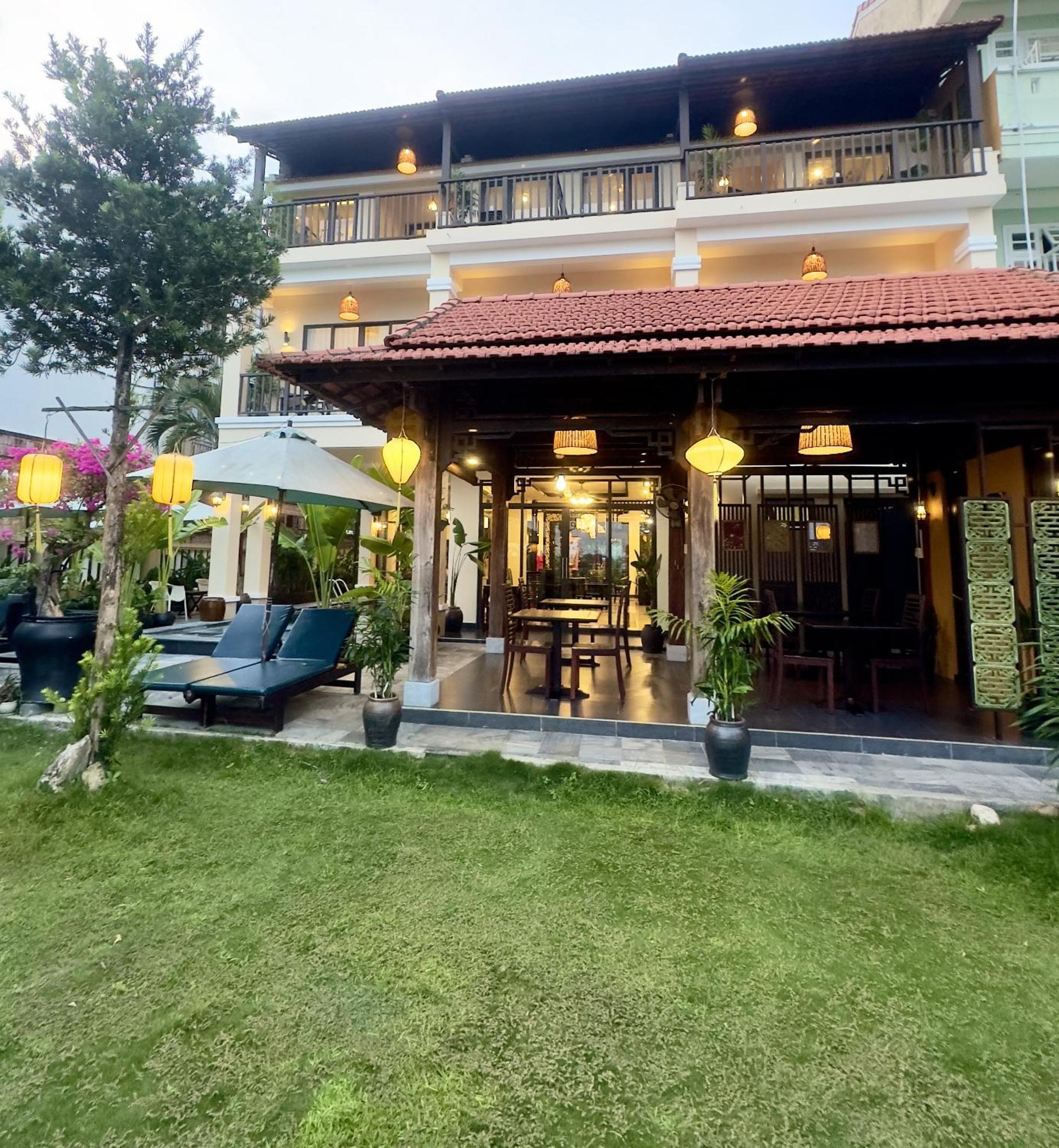 The Quin Riverside Villa Hoi An Exterior photo