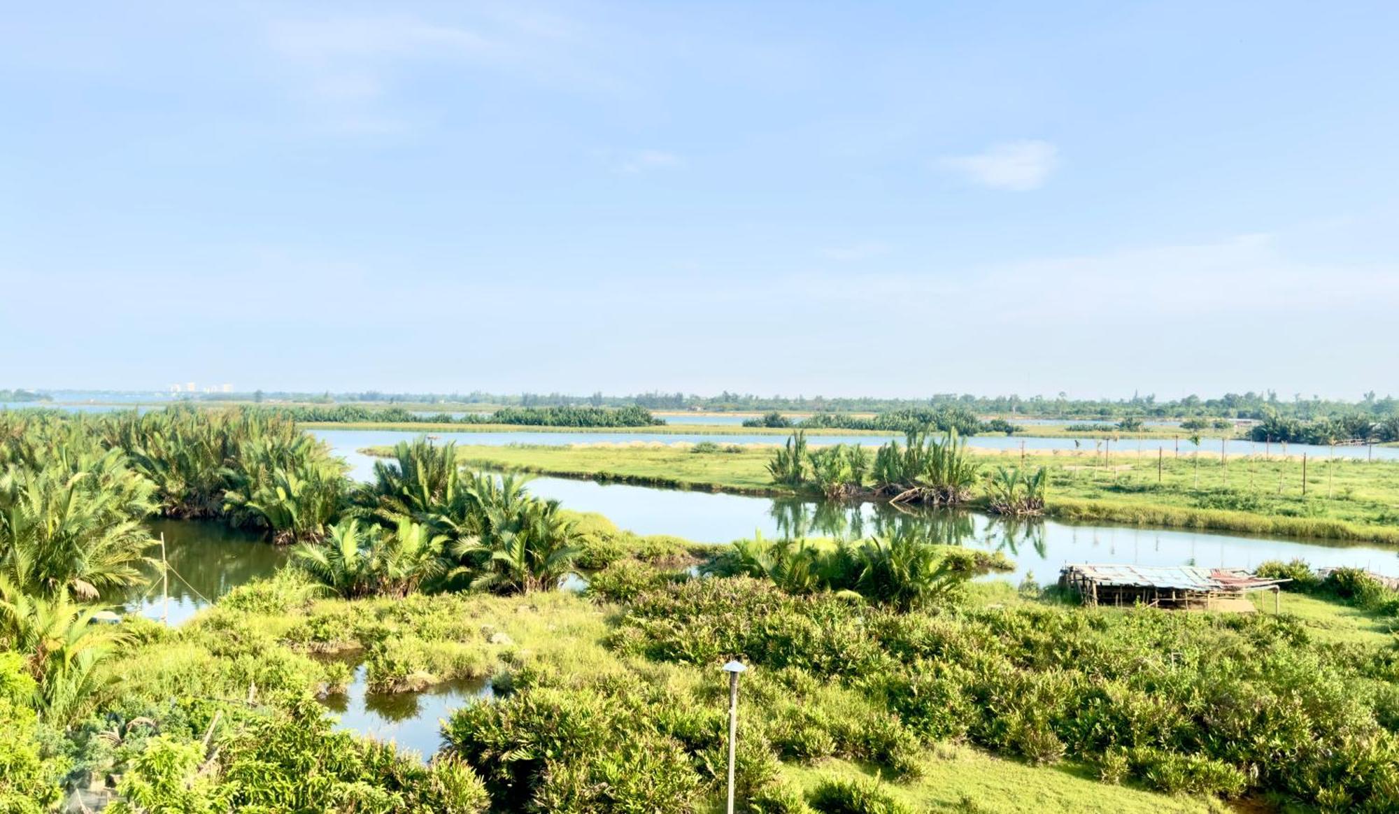 The Quin Riverside Villa Hoi An Exterior photo